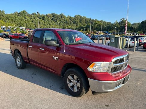 Used 2013 RAM 1500 Classic SLT AWD/4WD image 2