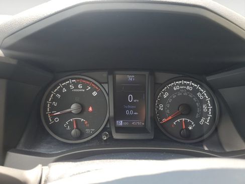 Used 2020 Toyota Tacoma SR w/ SR Convenience Package RWD image 19