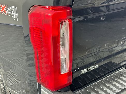 Used 2023 Ford F250 XLT image 33