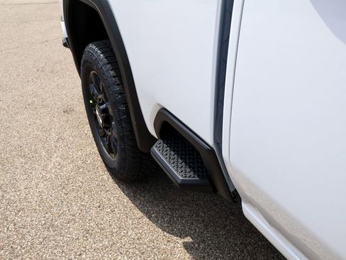 New 2026 GMC Sierra 2500 AT4 image 7