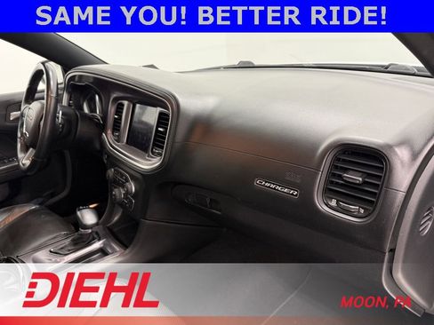 Used 2019 Dodge Charger SXT w/ Plus Group image 14