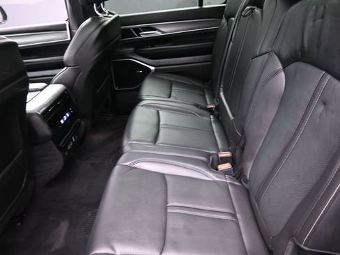 Used 2022 Jeep Wagoneer Series I image 22