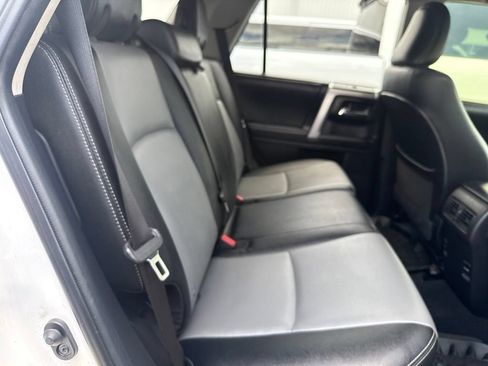 Used 2016 Toyota 4Runner SR5 Premium RWD image 6