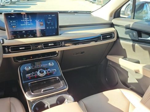 Certified 2022 Lincoln Nautilus FWD w/ Premium Package image 21