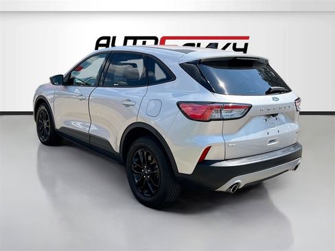 Used 2020 Ford Escape SE Sport image 5