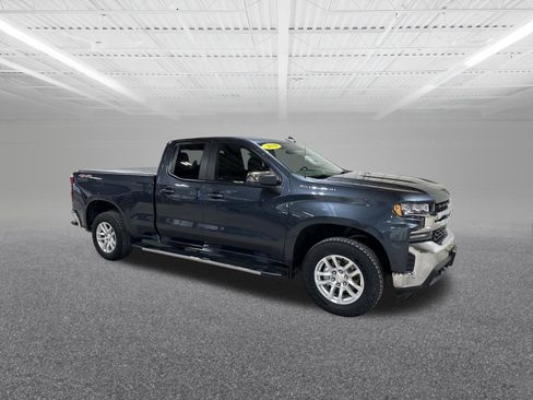 Used 2020 Chevrolet Silverado 1500 LT w/ All-Star Edition image 2