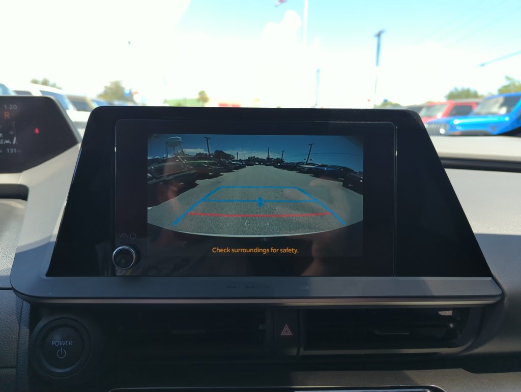Used 2025 Toyota Prius LE FWD image 24