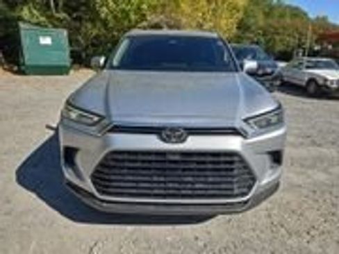 Certified 2024 Toyota Grand Highlander XLE image 2