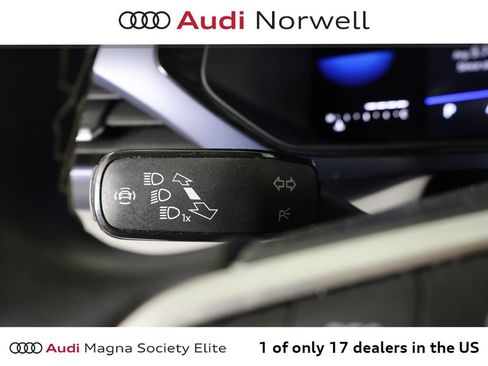 Used 2023 Volkswagen Taos SE AWD/4WD image 25