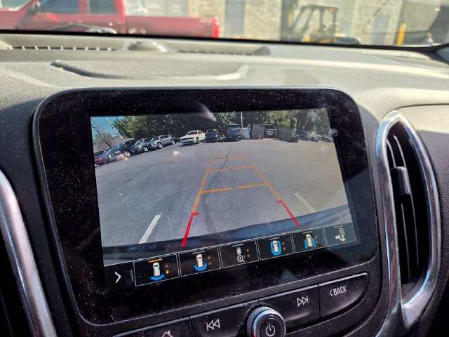 Used 2019 Chevrolet Equinox Premier FWD image 16