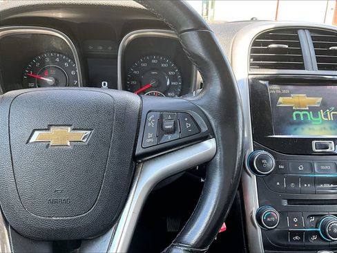 Used 2014 Chevrolet Malibu LT FWD image 16