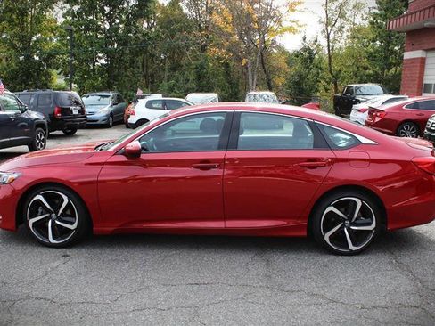 Used 2020 Honda Accord Sport image 2