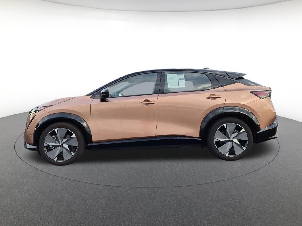 Used 2024 Nissan Ariya AWD image 8