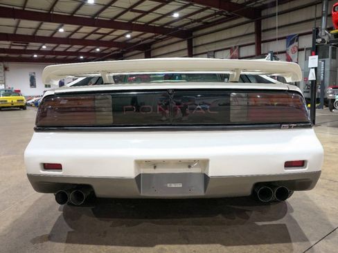 Used 1987 Pontiac Fiero GT RWD image 7