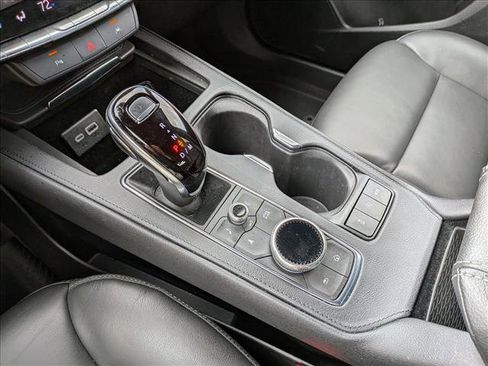 Used 2025 Cadillac XT4 Premium Luxury FWD image 16
