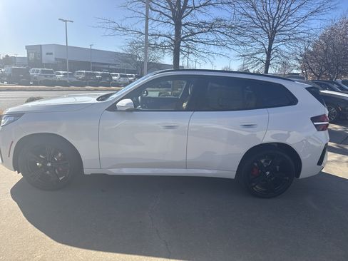 New 2026 BMW X3 xDrive30 w/ Premium Package image 2