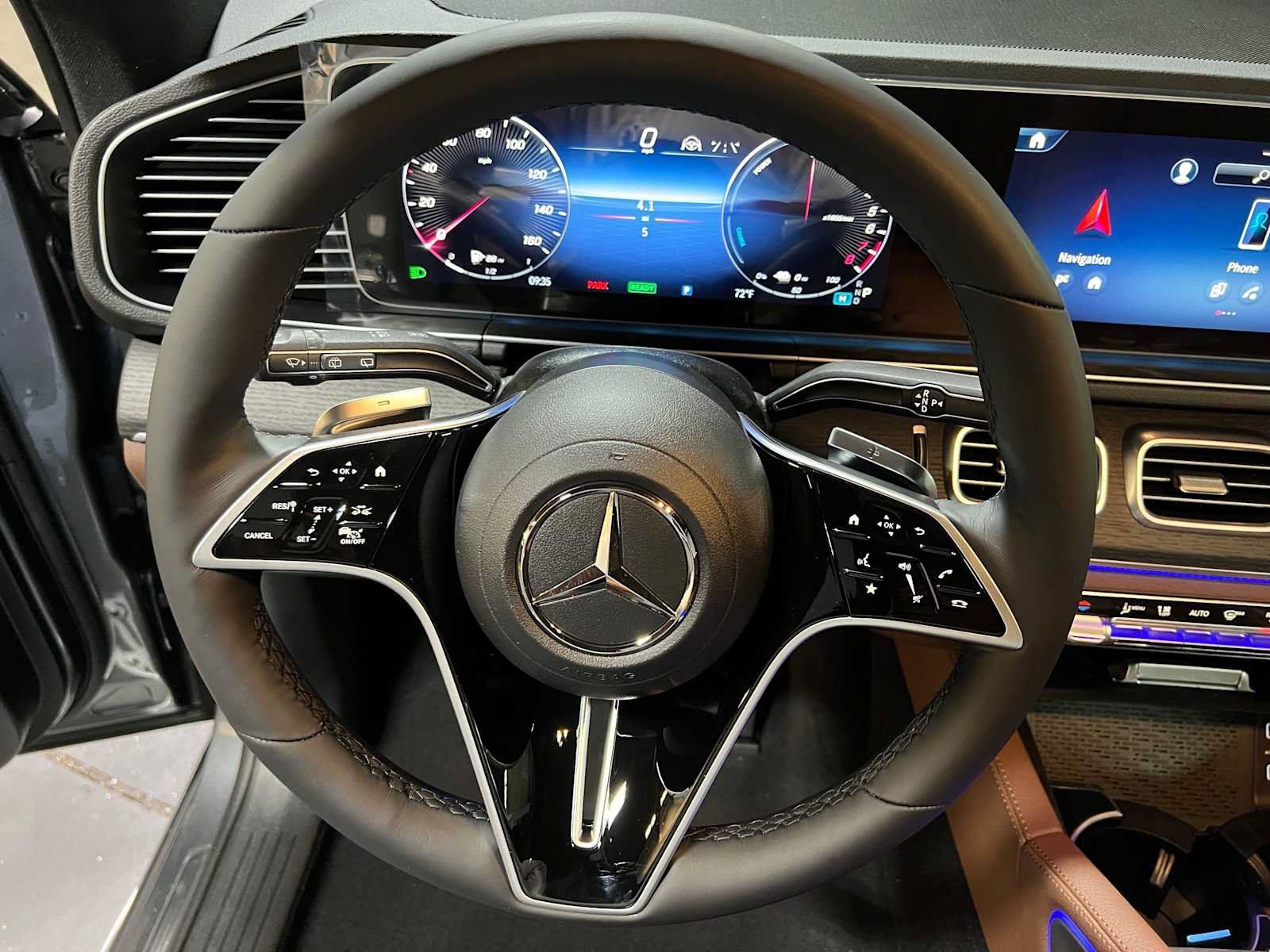 New 2026 Mercedes-Benz GLE 450e 4MATIC image 28