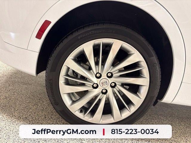 Used 2025 Buick Envision Avenir AWD/4WD image 33