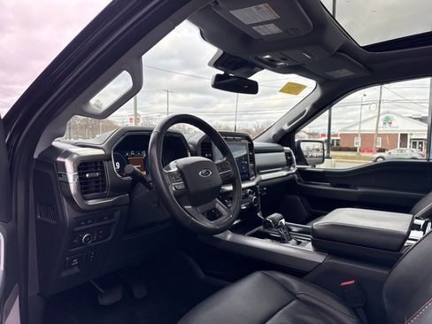 Used 2022 Ford F150 Lariat w/ Equipment Group 502A High image 9