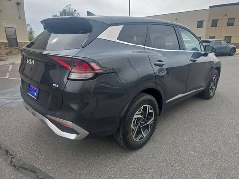 Used 2023 Kia Sportage LX AWD/4WD image 7