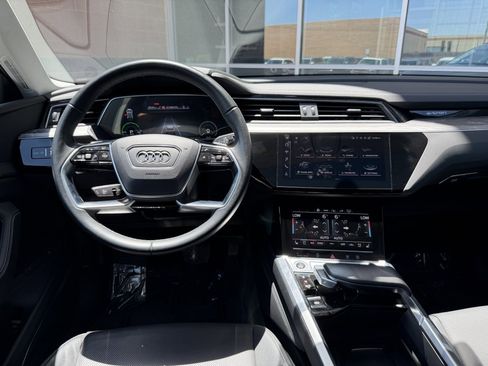 Used 2024 Audi Q8 e-tron Premium Plus w/ Premium Plus Package AWD/4WD image 16