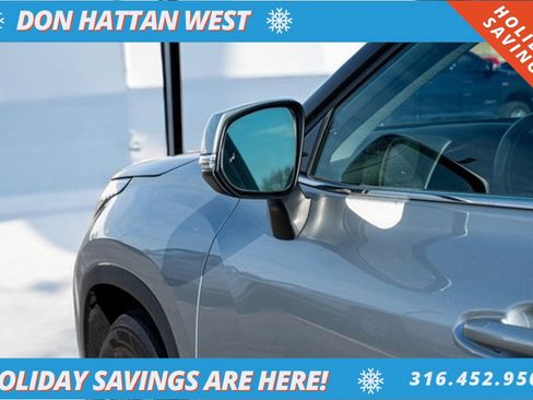 Used 2024 Toyota Highlander XLE image 29