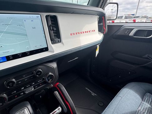 New 2026 Ford Bronco Heritage Edition AWD/4WD image 22