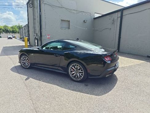 Used 2024 Ford Mustang GT Premium RWD image 4