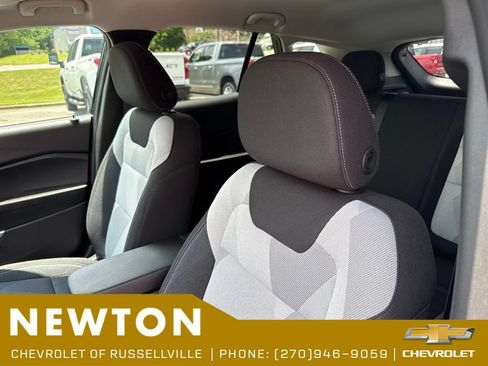 New 2026 Chevrolet Trax LS w/ LS Convenience Package FWD image 14