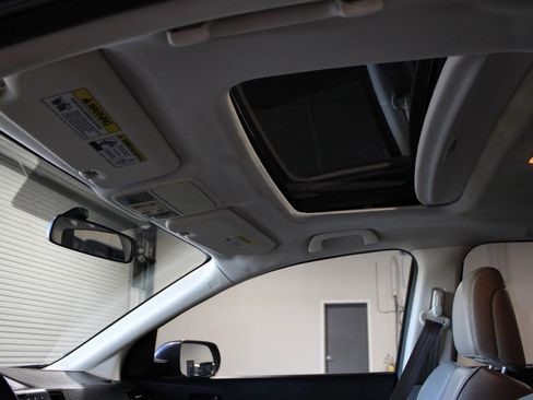 Used 2012 Honda CR-V EX-L image 23