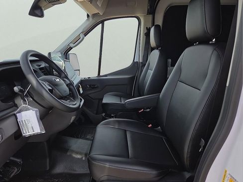 New 2026 Ford Transit 250 148 Medium Roof w/ Load Area Protection Package image 12
