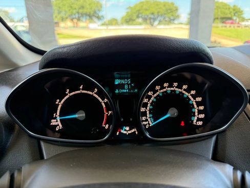 Used 2017 Ford Fiesta SE image 13