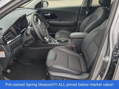 Used 2022 Kia Niro LXS FWD image 23