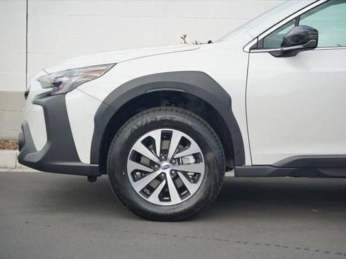 Certified 2025 Subaru Outback Premium AWD/4WD image 2
