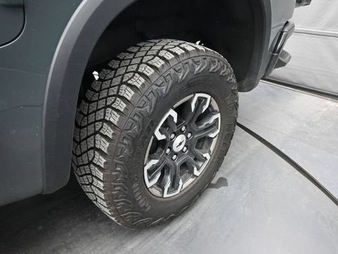 Used 2025 Chevrolet Silverado 1500 ZR2 w/ Technology Package AWD/4WD image 18
