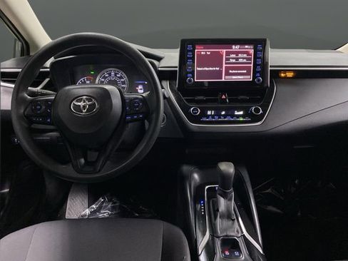 Used 2020 Toyota Corolla LE image 5