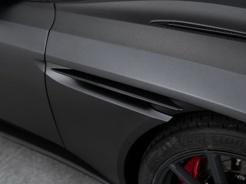 Used 2023 Aston Martin DB11 V12 image 14