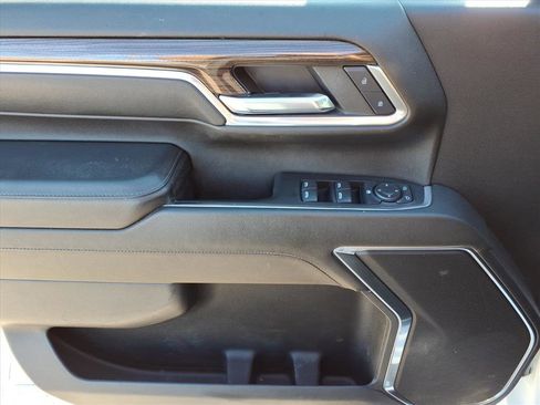 Used 2024 Chevrolet Silverado 2500 LT image 17