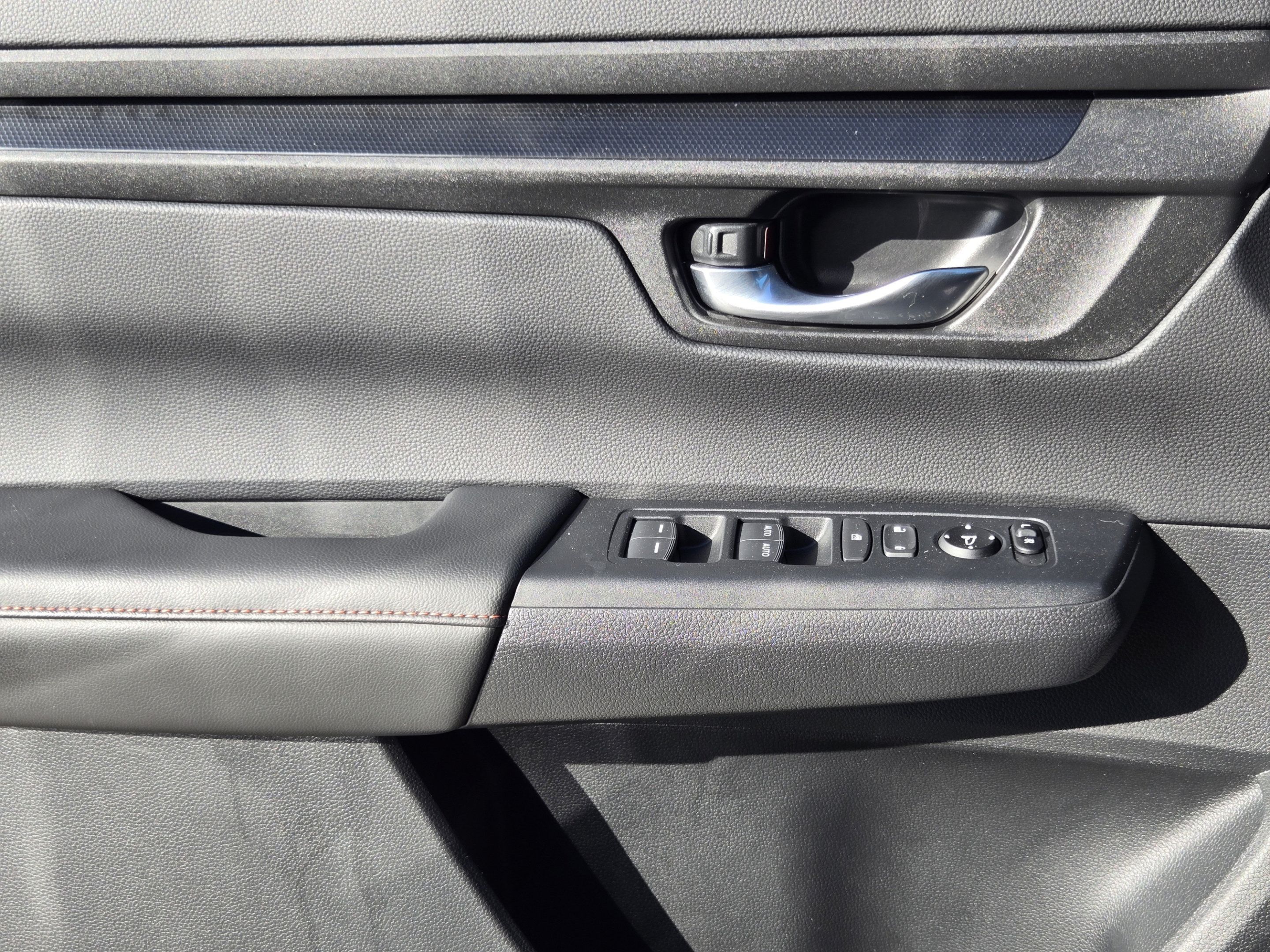 Used 2025 Honda CR-V Sport image 21