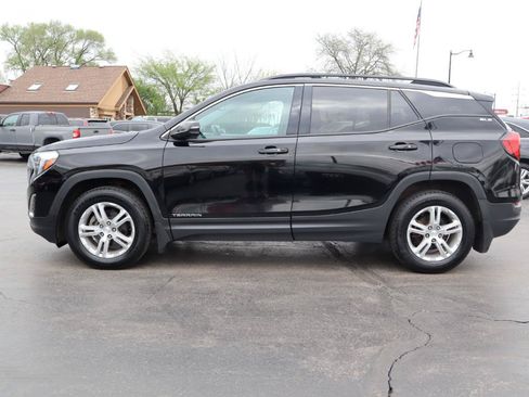 Used 2020 GMC Terrain SLE w/ Driver Convenience Package AWD/4WD image 2