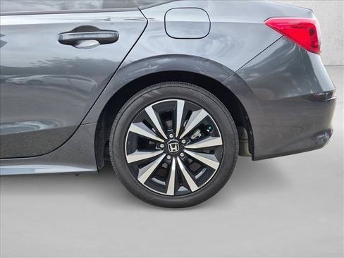Used 2022 Honda Civic EX image 9