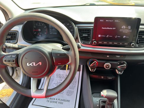 Used 2023 Kia Rio LX FWD image 12