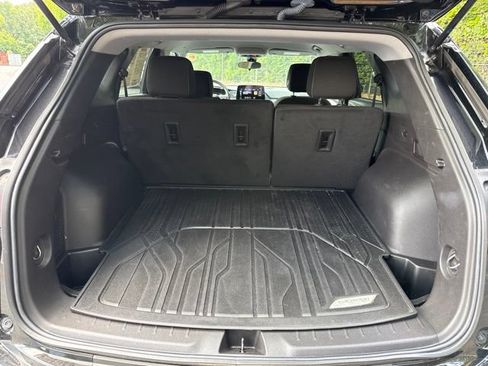 Used 2024 Chevrolet Blazer LT w/ LPO, Floor Liner Package FWD image 24