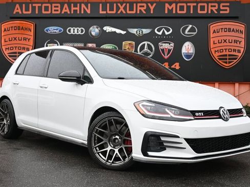 Used 2018 Volkswagen GTI S image 1