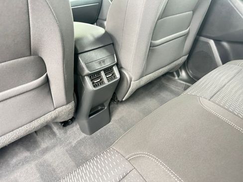 Used 2025 Chevrolet Equinox LT image 24