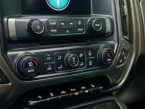 Used 2018 Chevrolet Silverado 1500 LTZ Z71 w/ LTZ Plus Package image 16