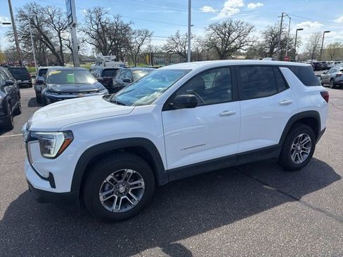 Used 2026 GMC Terrain Elevation AWD/4WD image 3