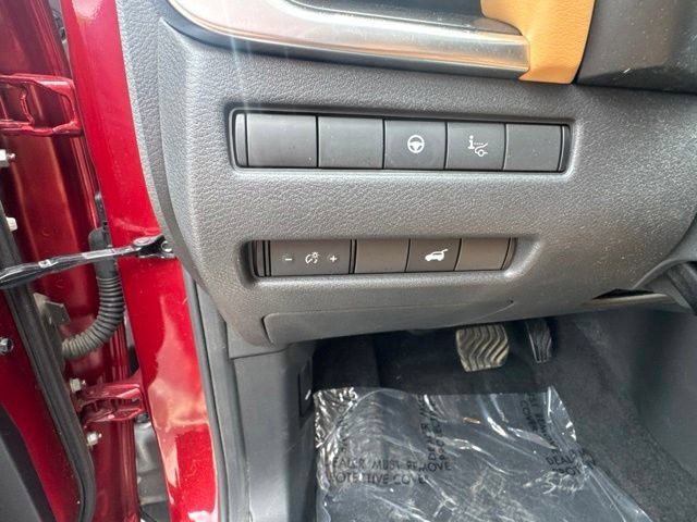 Used 2021 Nissan Rogue Platinum FWD image 16