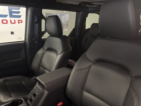 New 2026 Ford Bronco Badlands AWD/4WD image 24