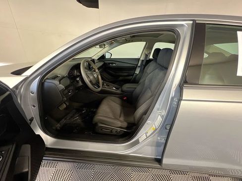 Used 2023 Honda Accord EX image 10